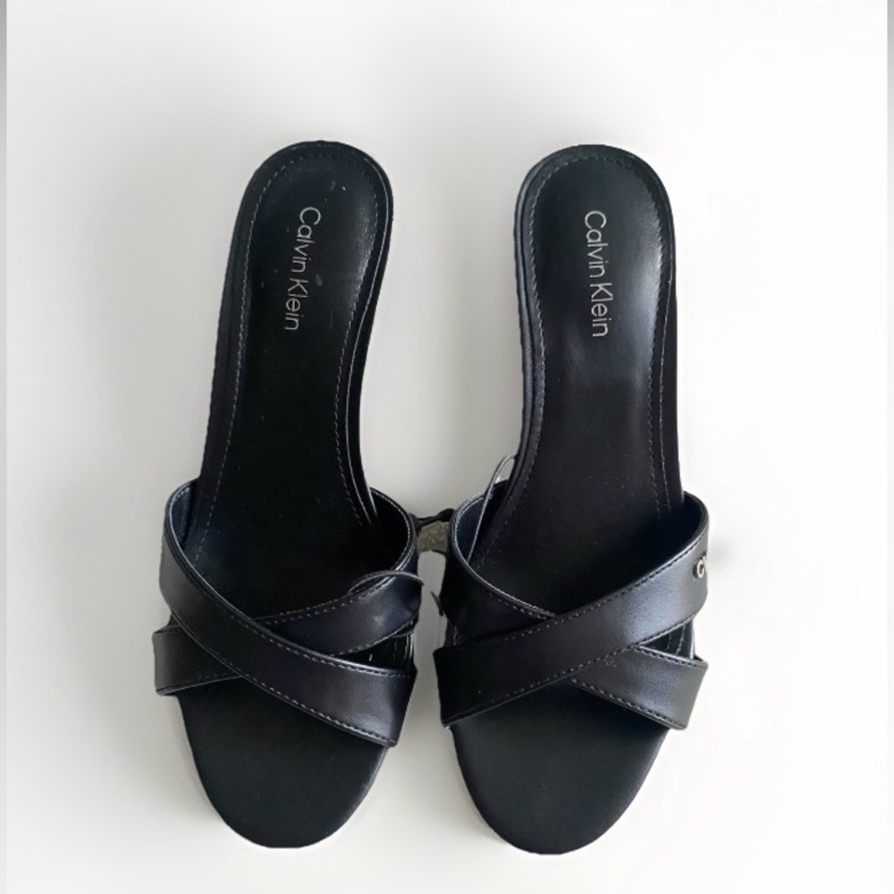 Calvin Klein Women's Valery Kitchen Heeled Sandal Size 5 1/2 Brand New